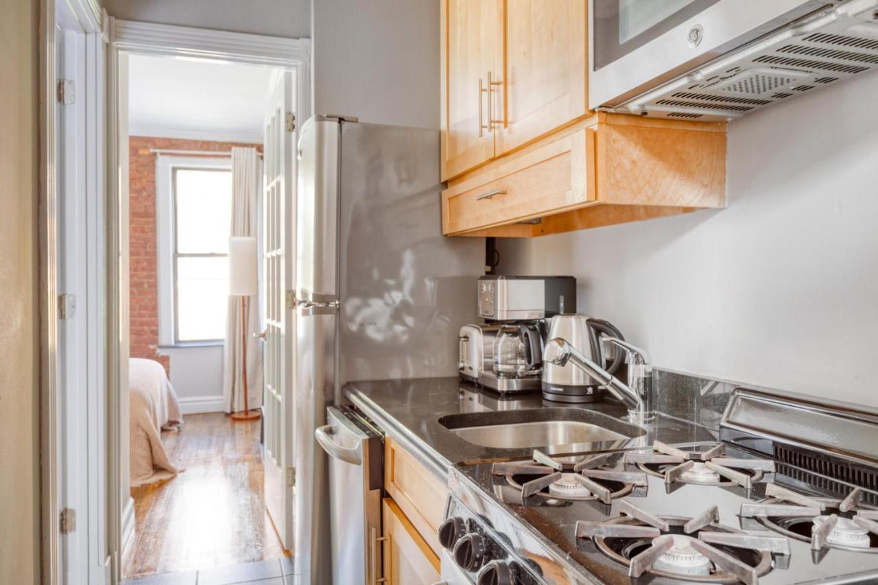 Hip E Village 2br W Wd Nr L Train Nyc-824 * New York