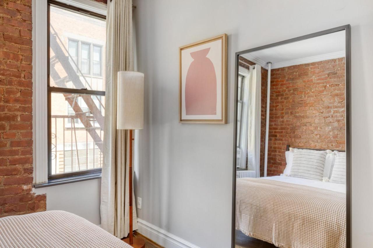 Hip E Village 2br W Wd Nr L Train Nyc-824 *