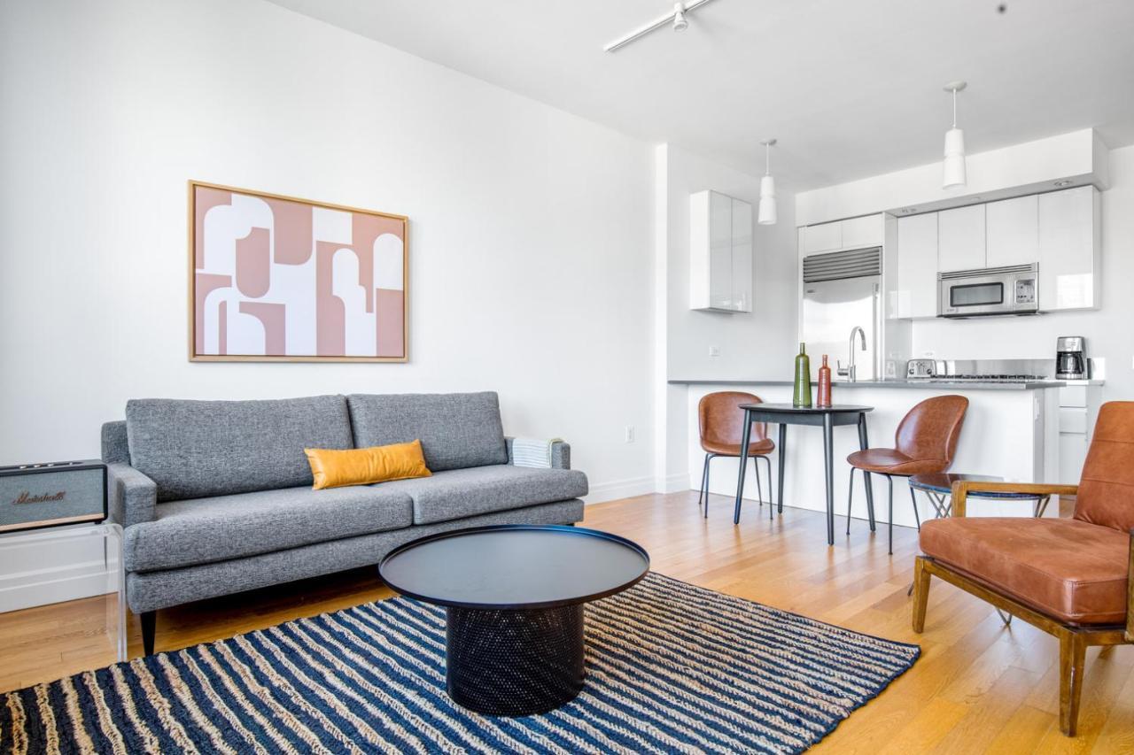 Hells Kitchen 1br W Doorman Nr Park Nyc-525 Apartment