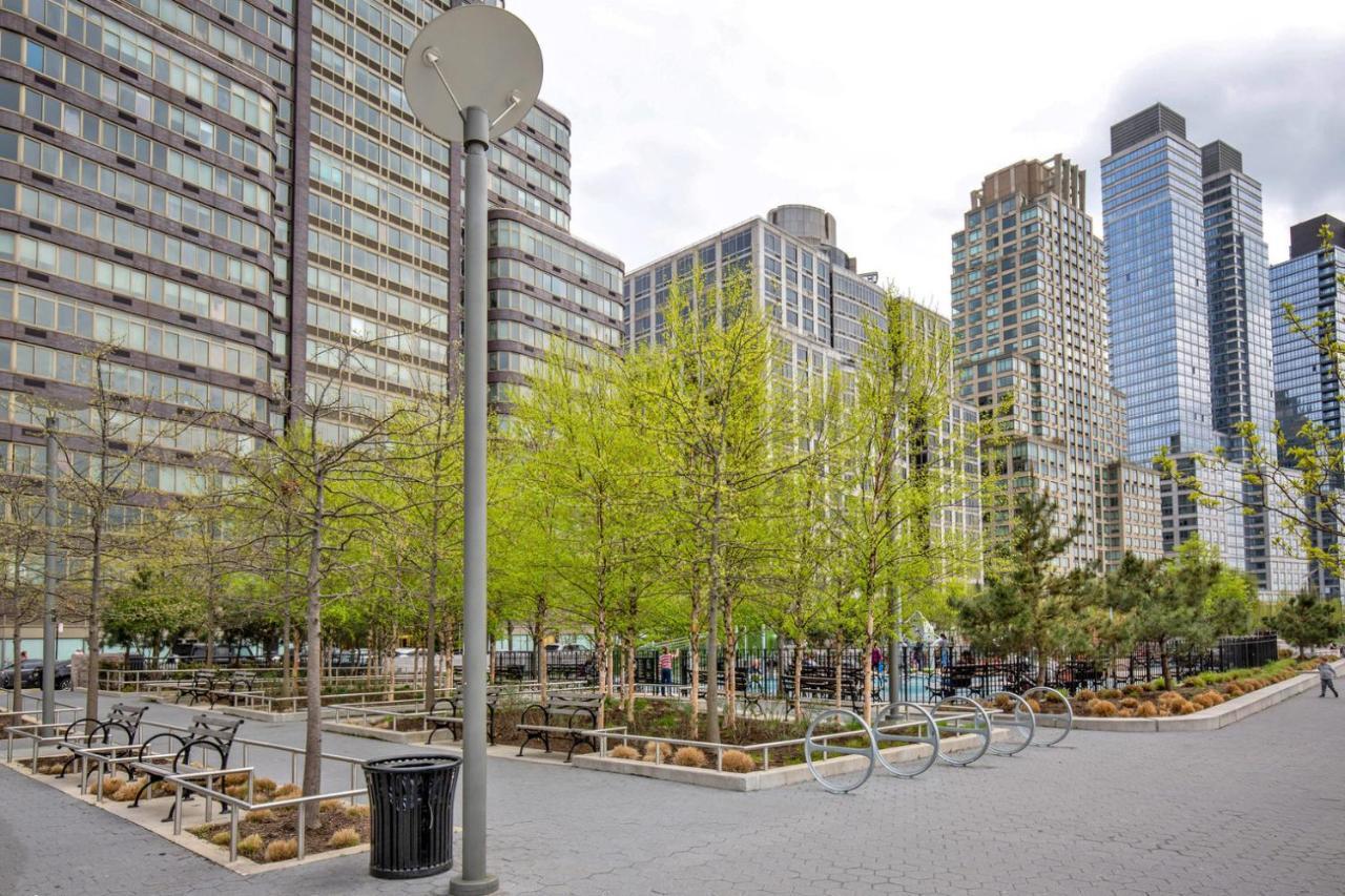 Uws 1br W Gym Doorman Nr Julliard Nyc-832 Apartment *