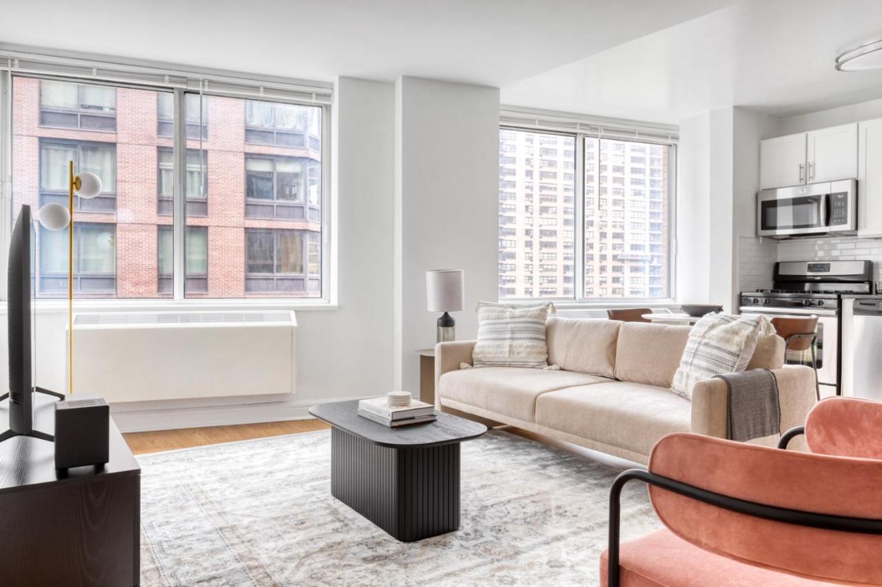 Uws 1br W Gym Doorman Nr Julliard Nyc-832 *