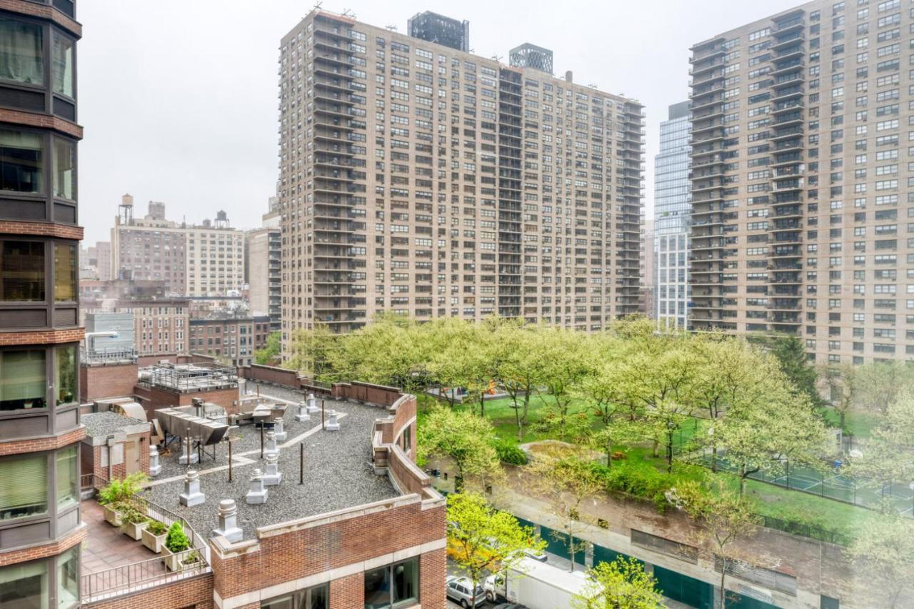 Apartment Uws 1br W Gym Doorman Nr Julliard Nyc-832 New York