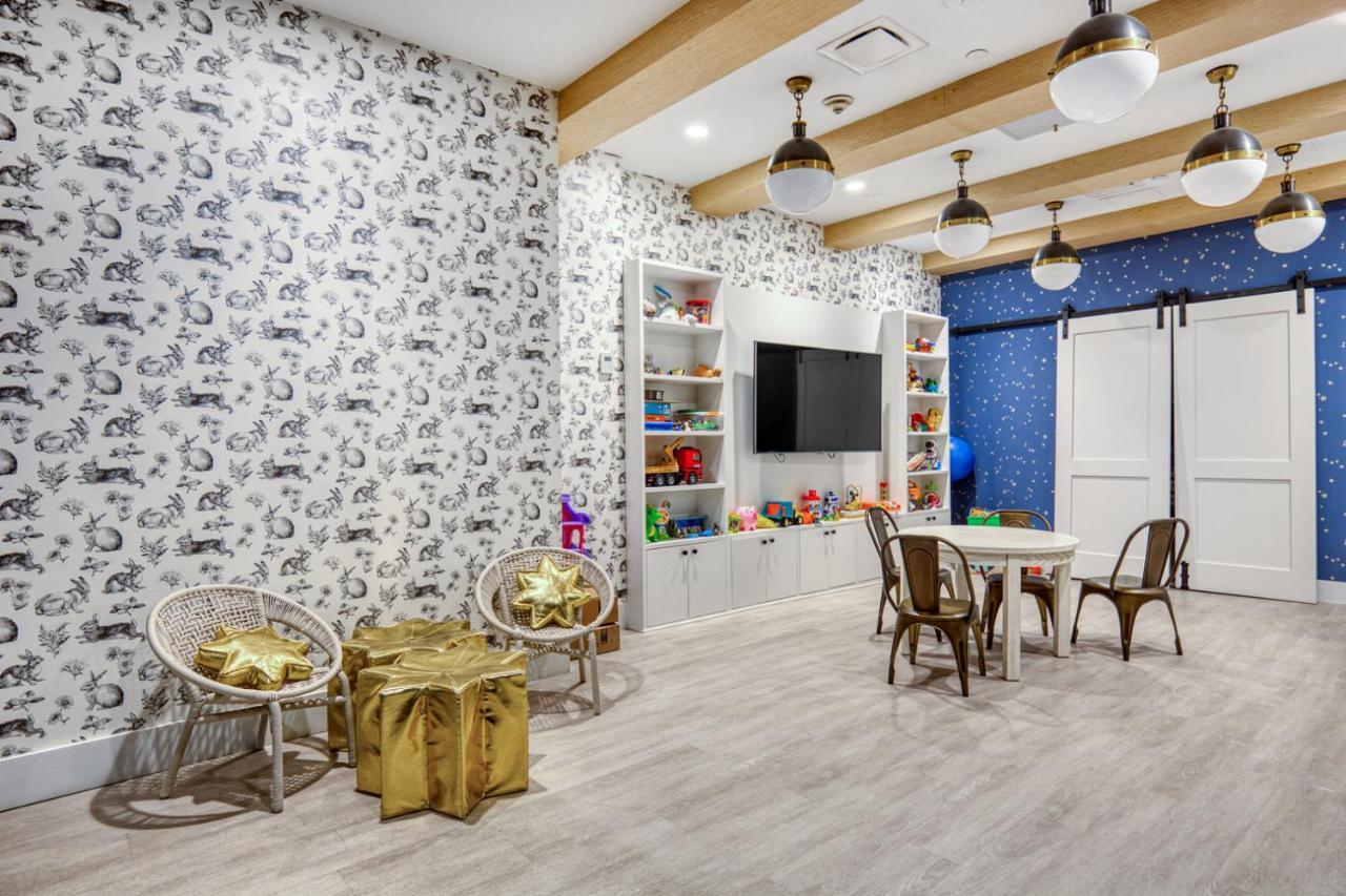St 1br W Gym Doorman Roof Deck Nyc-226 Apartment New York