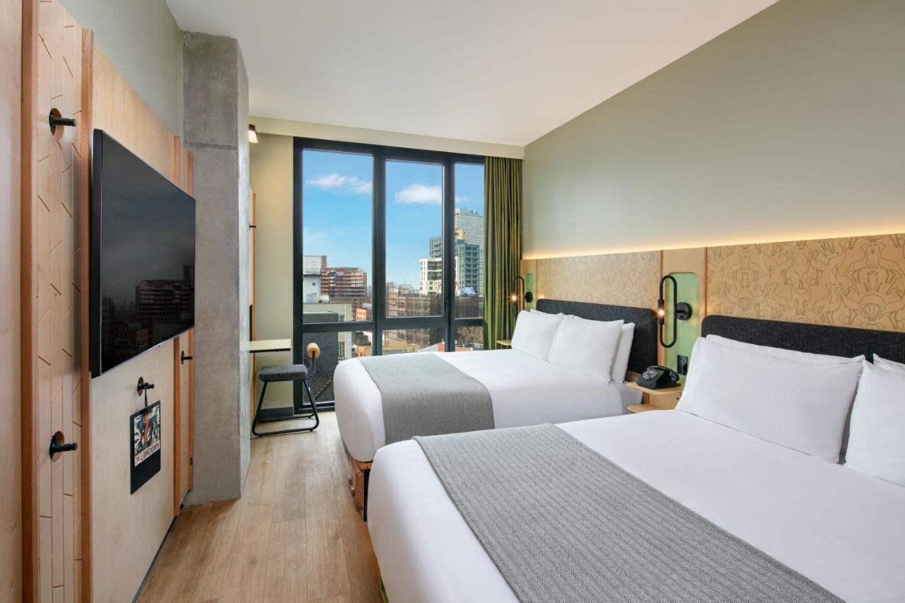 Moxy Brooklyn Williamsburg Hotel 4*