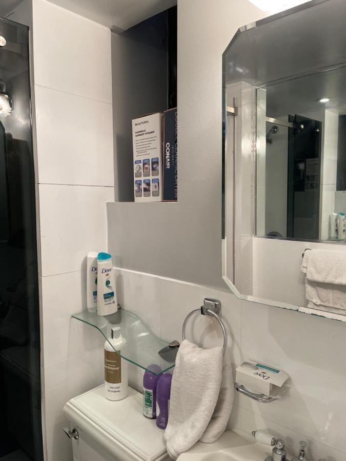 Apartment Private One Bedroom One Bathroom *