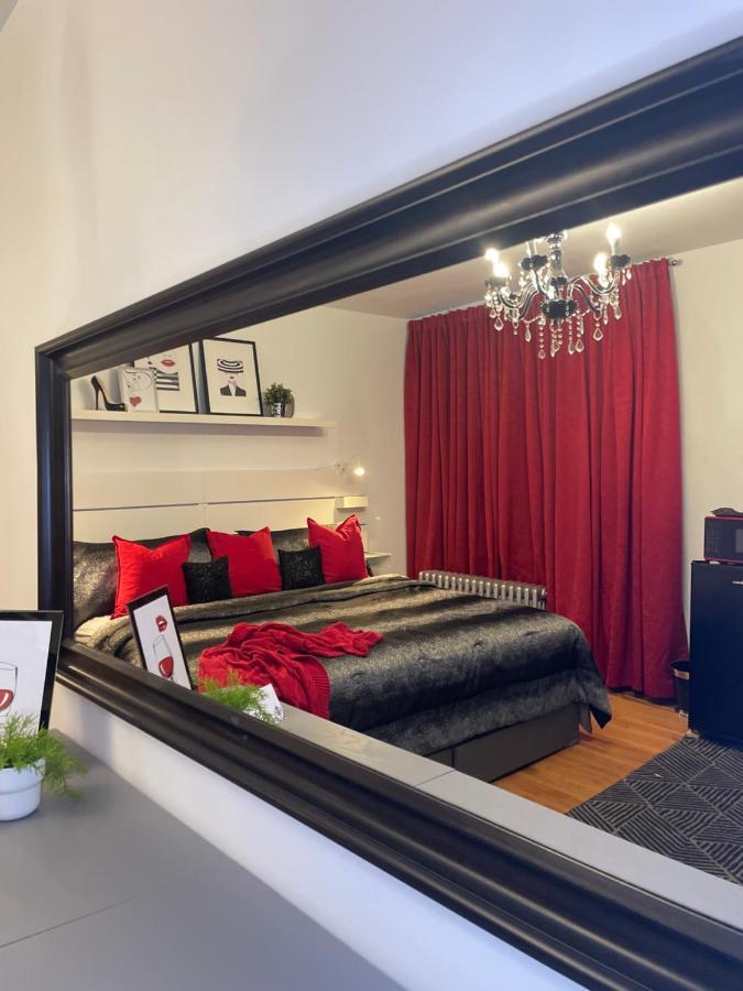 Bedroom Boutique W Homestay *