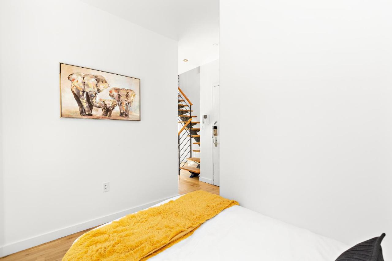 Luxurious 4 Bedroom Penthouse *