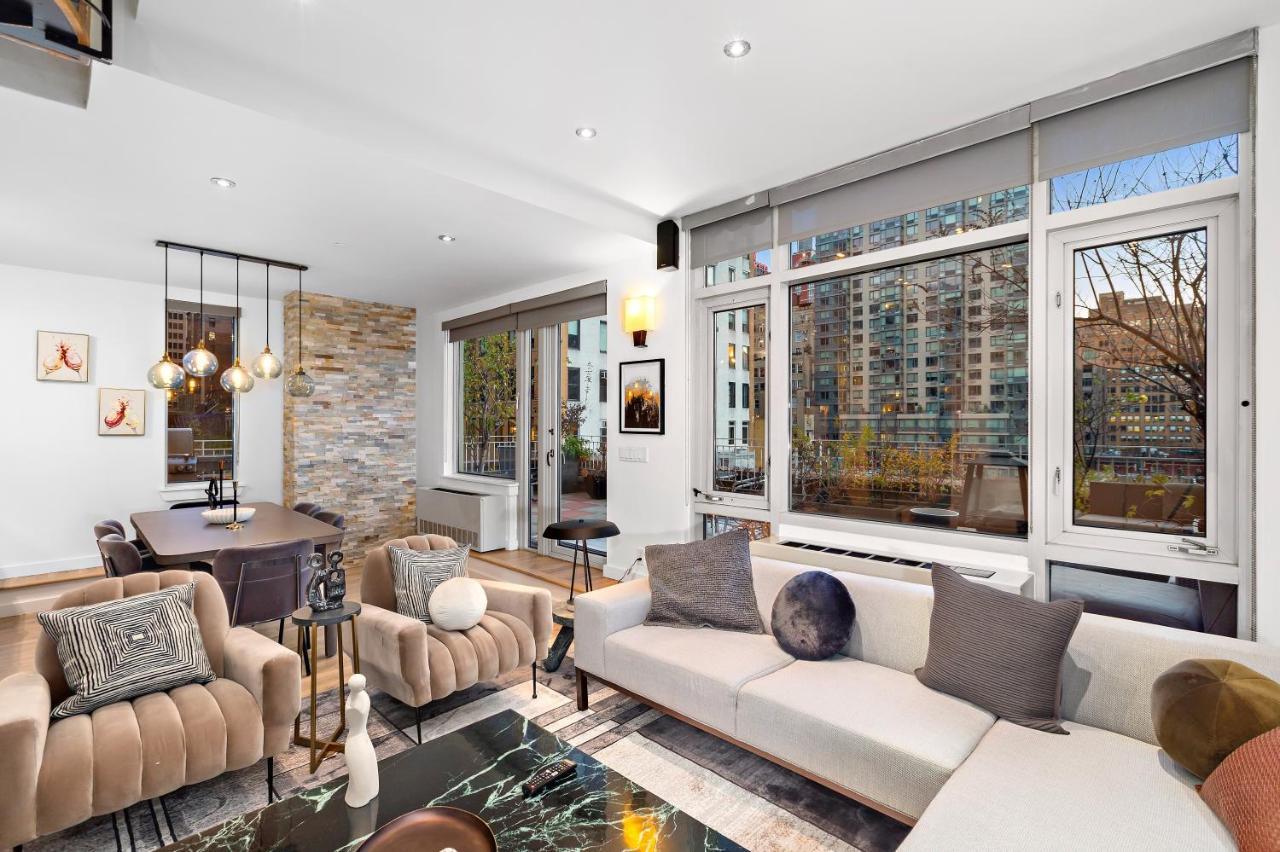 Apartment Luxurious 4 Bedroom Penthouse