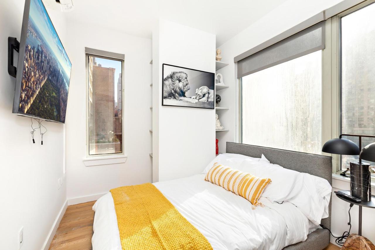 Apartment Luxurious 4 Bedroom Penthouse *