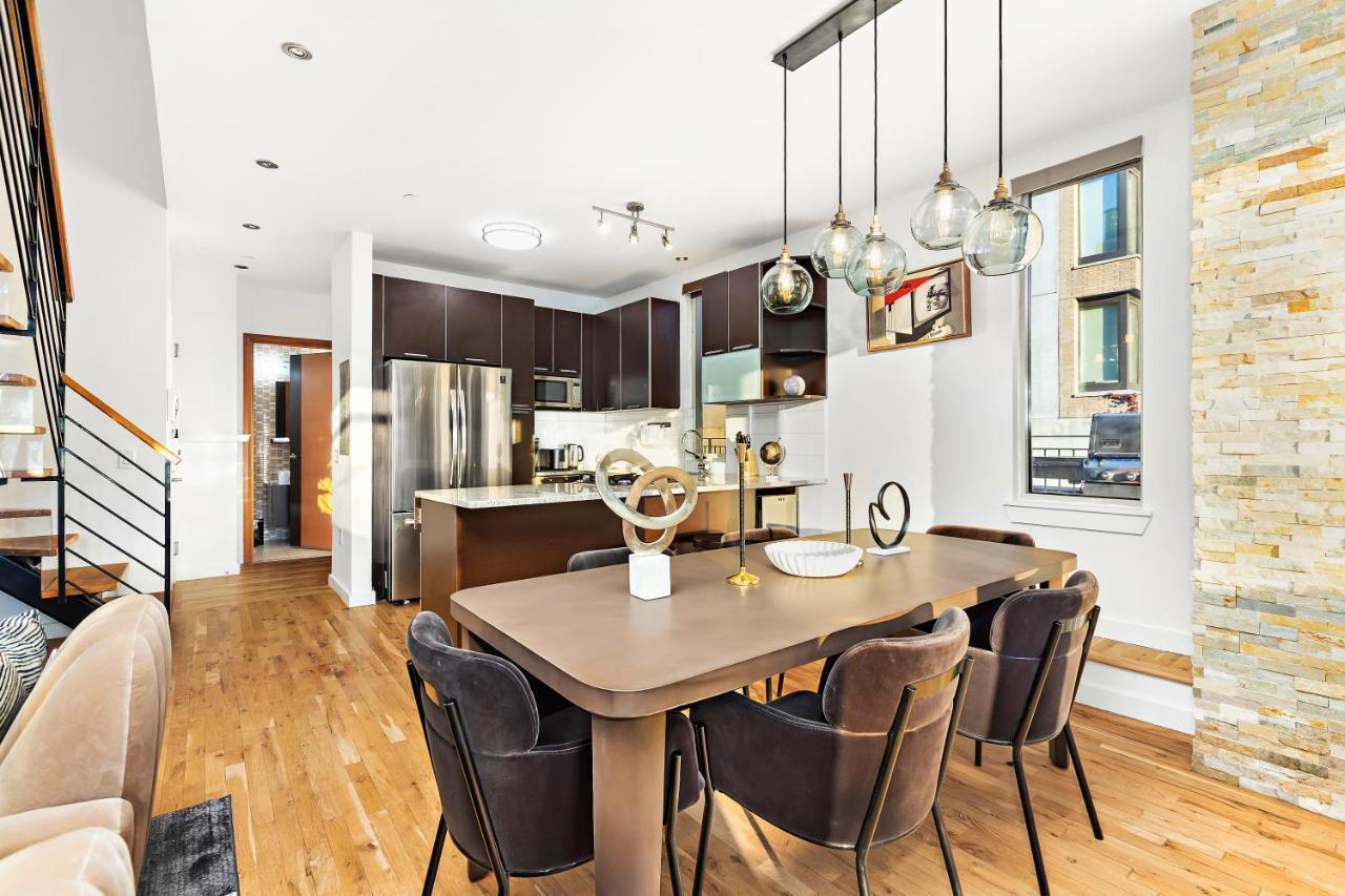 Luxurious 4 Bedroom Penthouse Apartment *