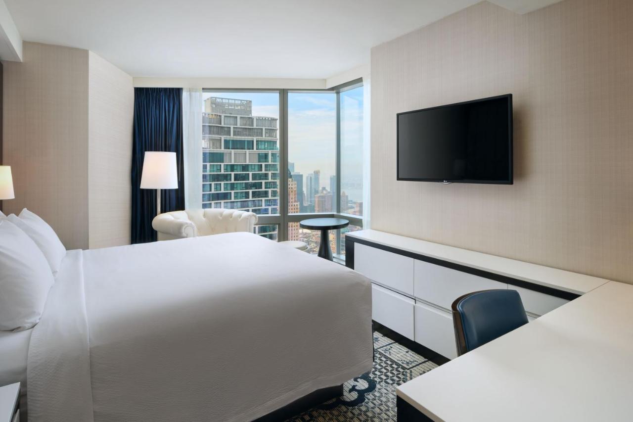 By Marriott Manhattan/central Park Hotel 4*