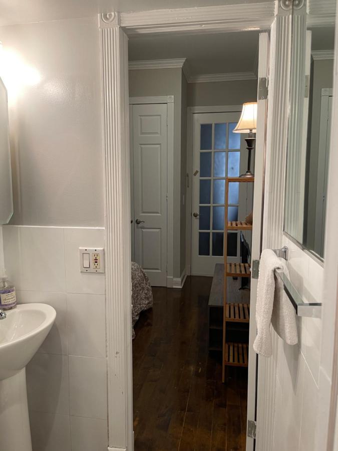 Private One Bedroom One Bathroom *