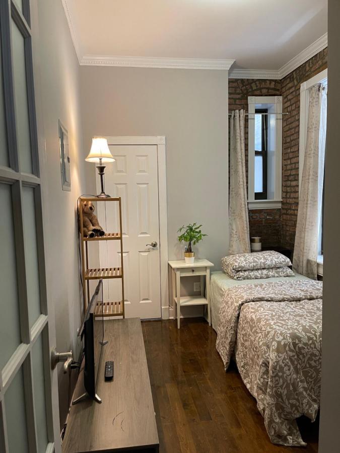 Apartment Private One Bedroom One Bathroom New York