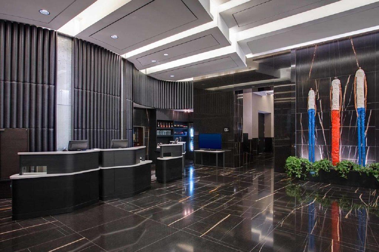 By Marriott Manhattan/central Park