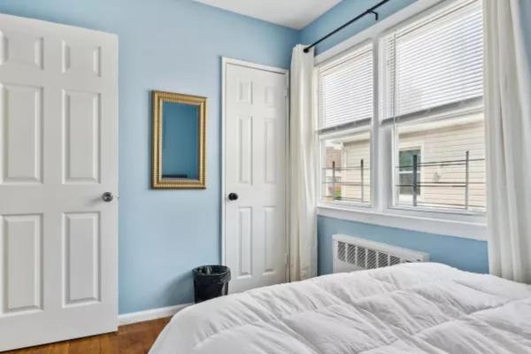 Rockaway 3 Bedroom By The Sea. *