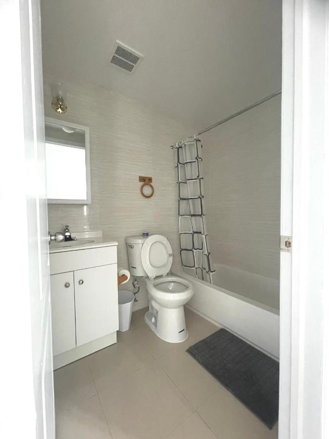 Apartment Brand New!!!with Balcony, Free Parking, 3 Minutes To Subway New York