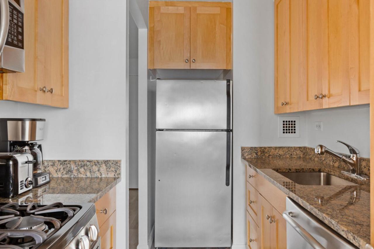 Kips Bay 1br W Doorman Wd Nr East River Nyc-979