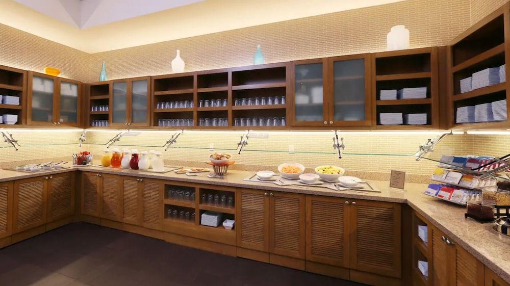 Hyatt Place Flushing/lga Airport Hotel