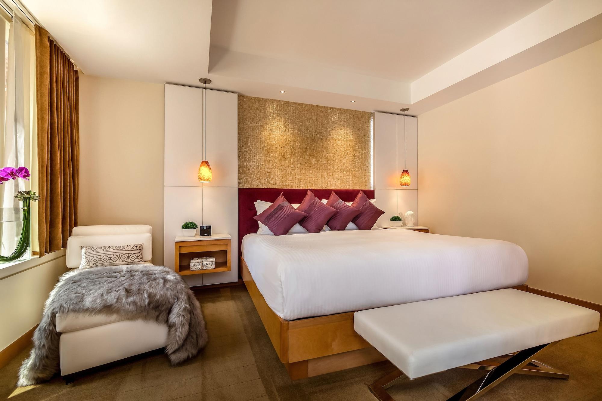 Concorde Hotel 4*