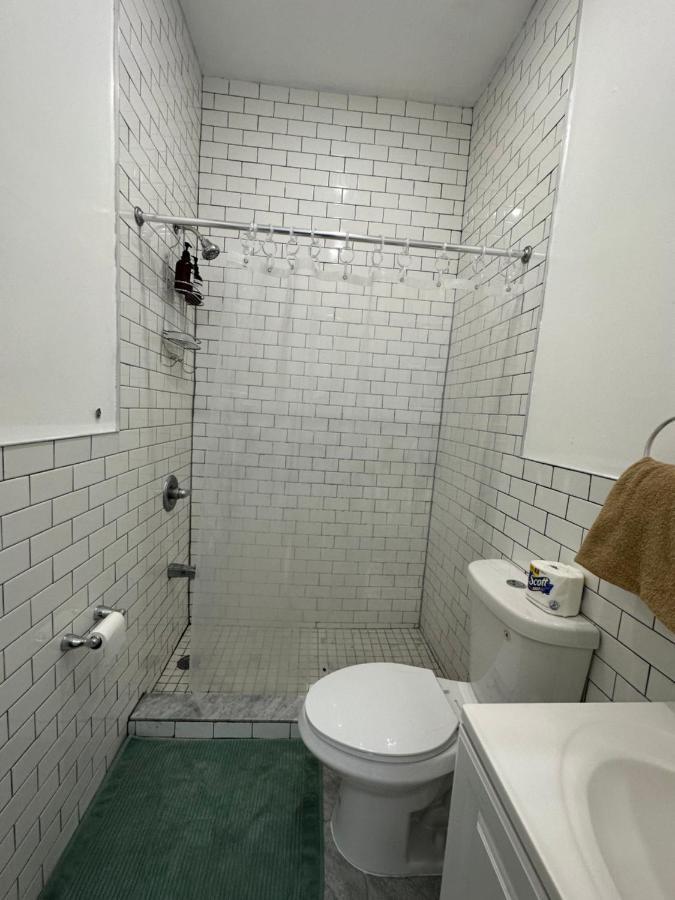 Cozy Private In Bushwick New York