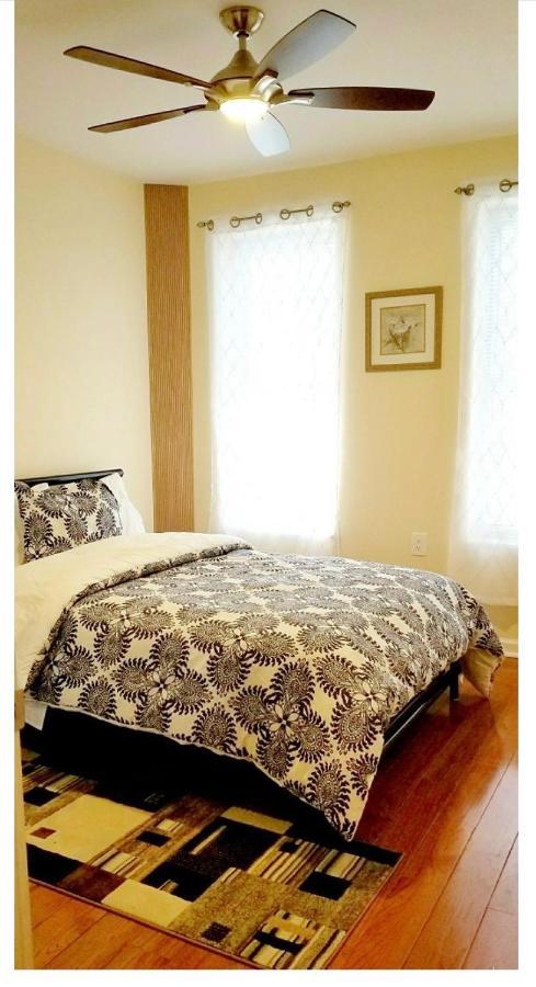 2 Spacious Oasis To Choose From 20 Min From Manhattan In A Quiet Neighborhood Apartment *