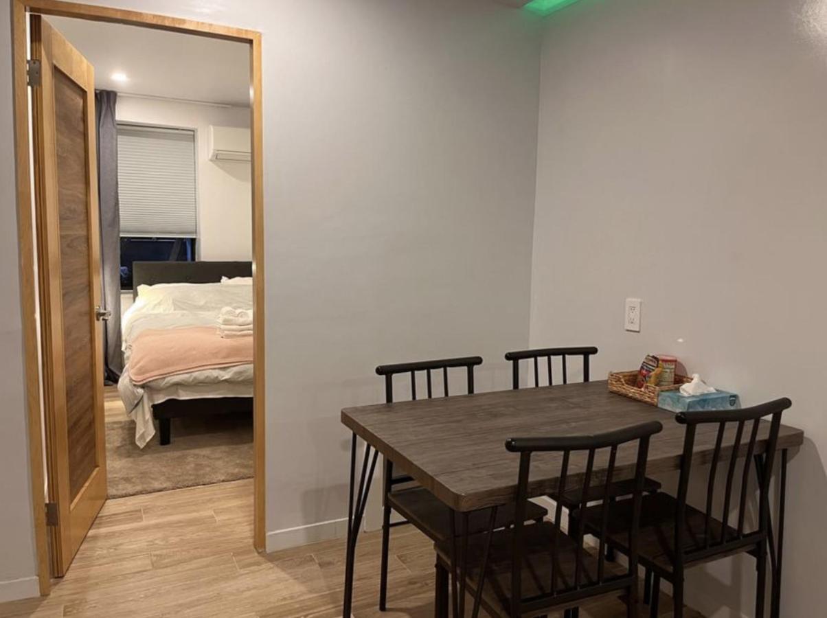 Modern - Relocation & Business Guest house