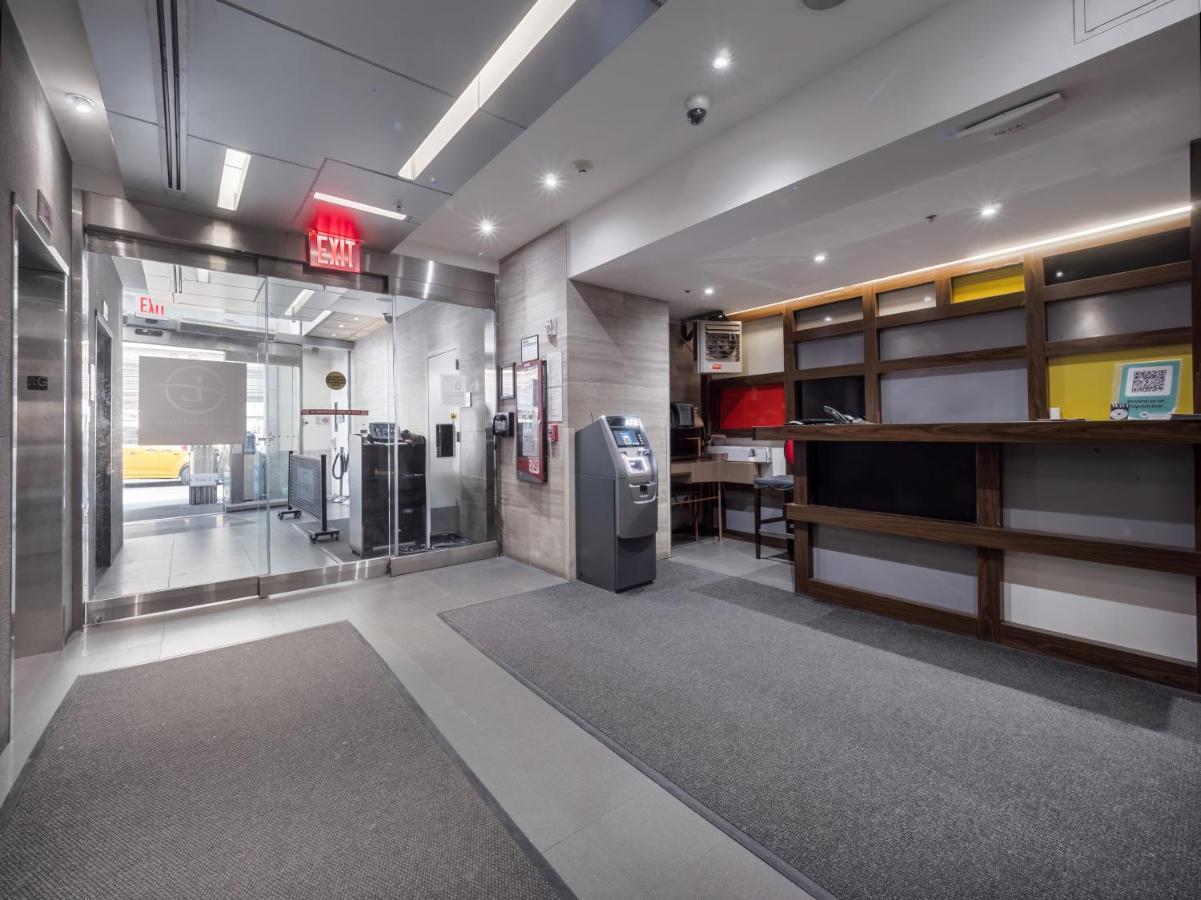 Courtyard By Marriott Manhattan/herald Square