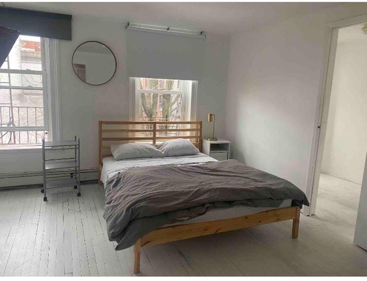 Locals Greene Apartment *