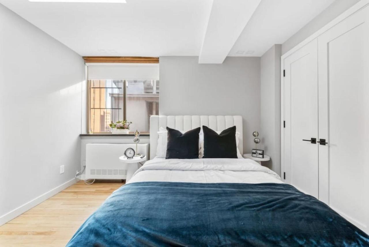 Apartment 3br Penthouse With Massive Private Rooftop *