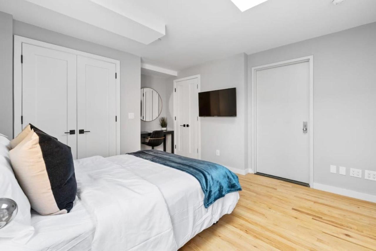 3br Penthouse With Massive Private Rooftop *