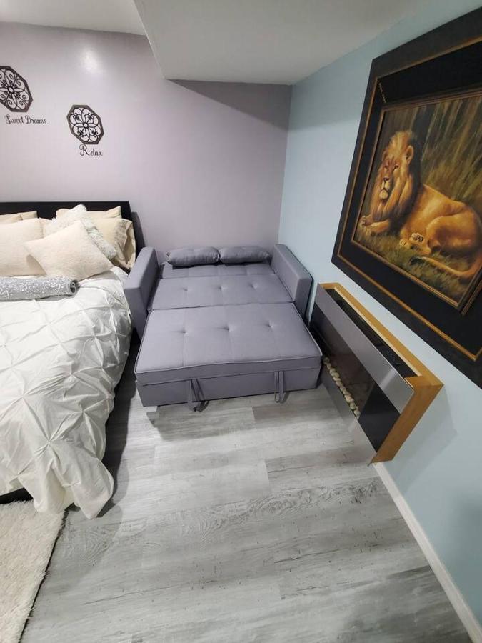 Apartment Lovely 2 Bedroom With 2 Entrance And Parking