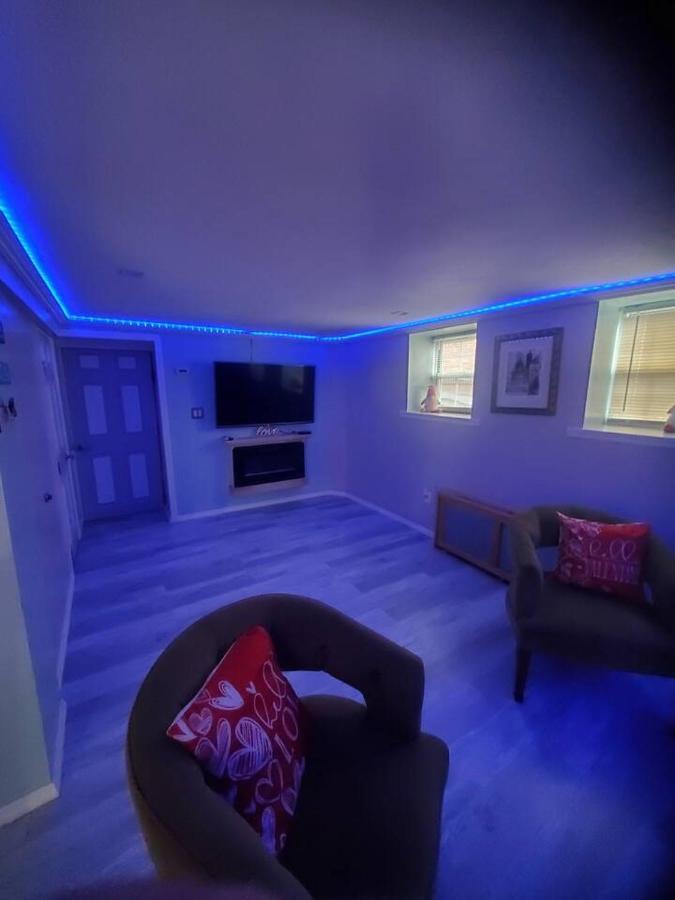 Lovely 2 Bedroom With 2 Entrance And Parking * New York