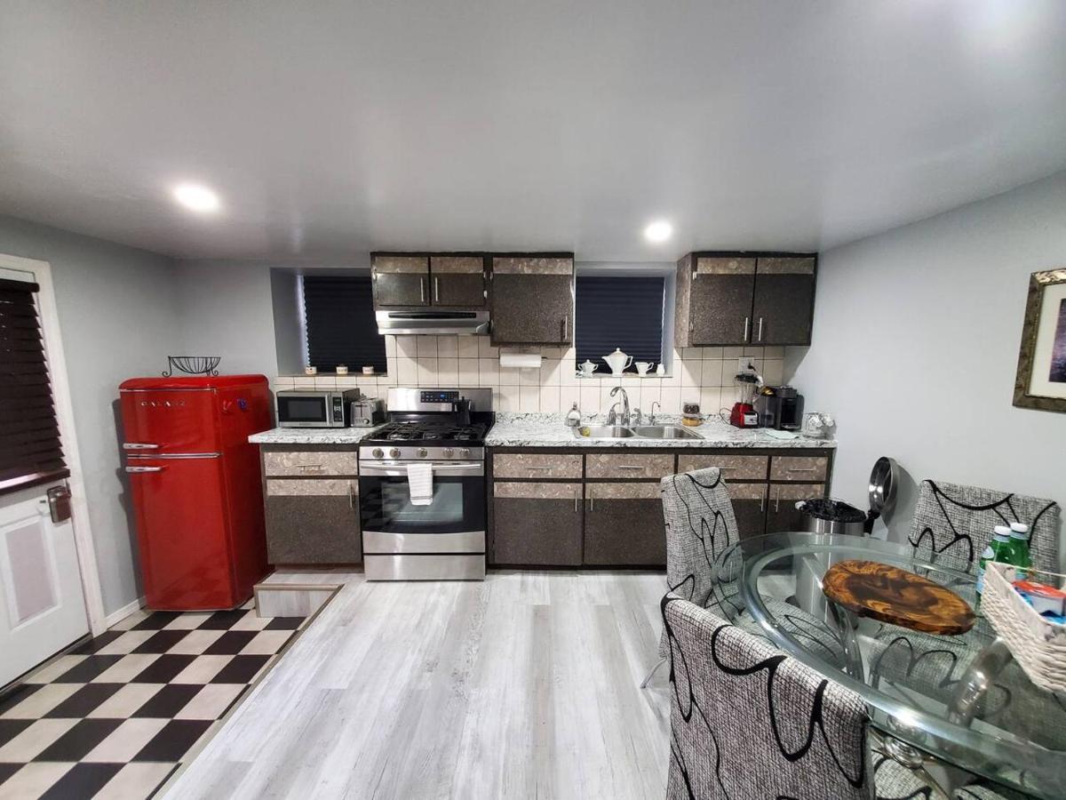 Apartment Lovely 2 Bedroom With 2 Entrance And Parking