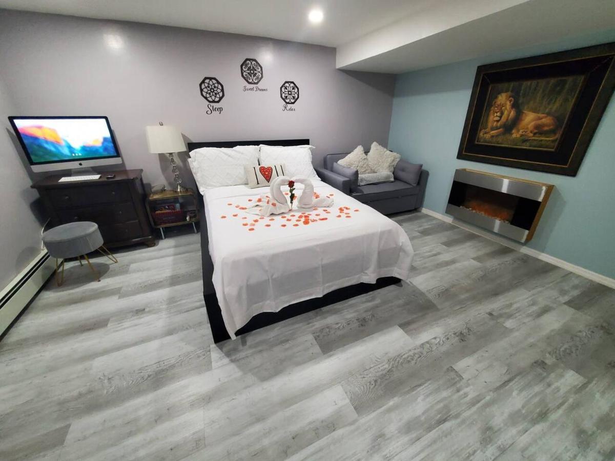 Lovely 2 Bedroom With 2 Entrance And Parking Apartment New York