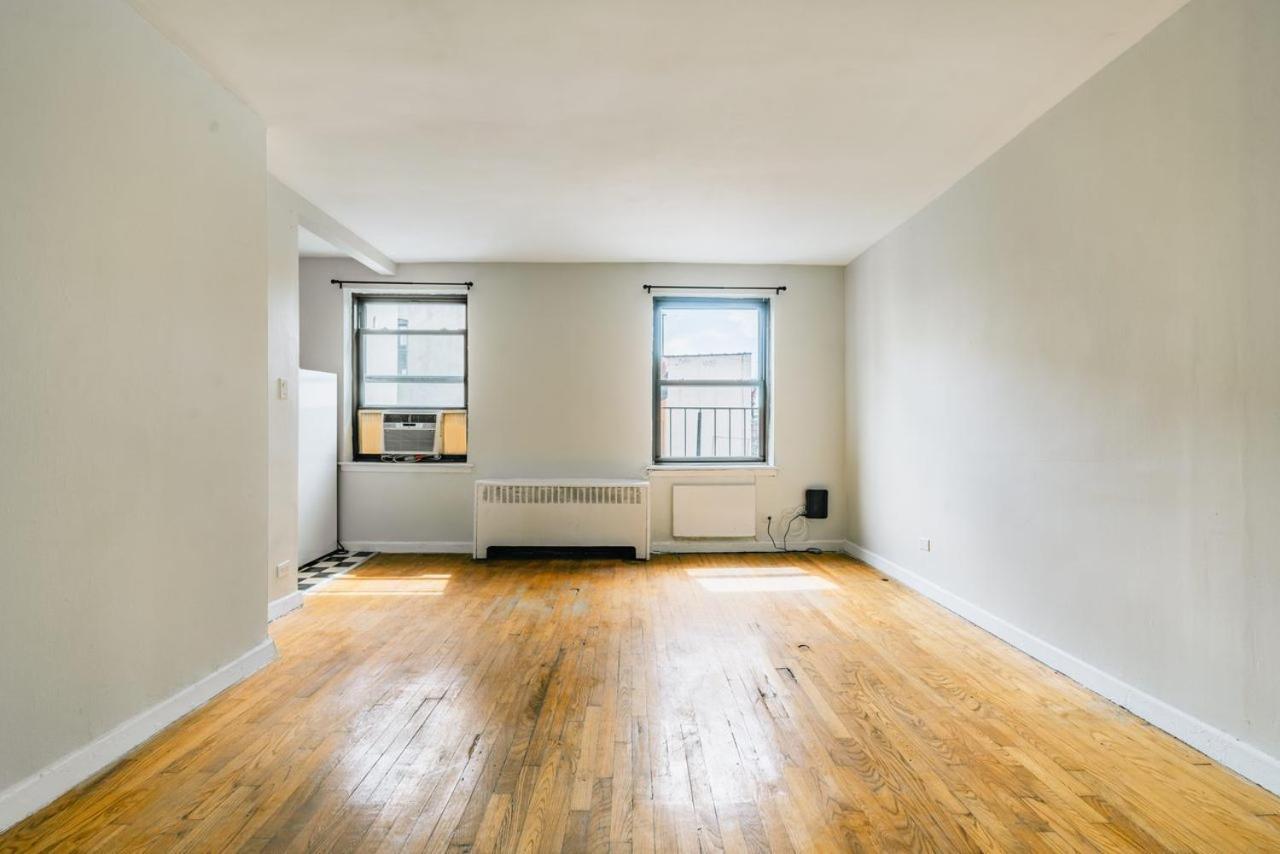 1333: East Village * New York