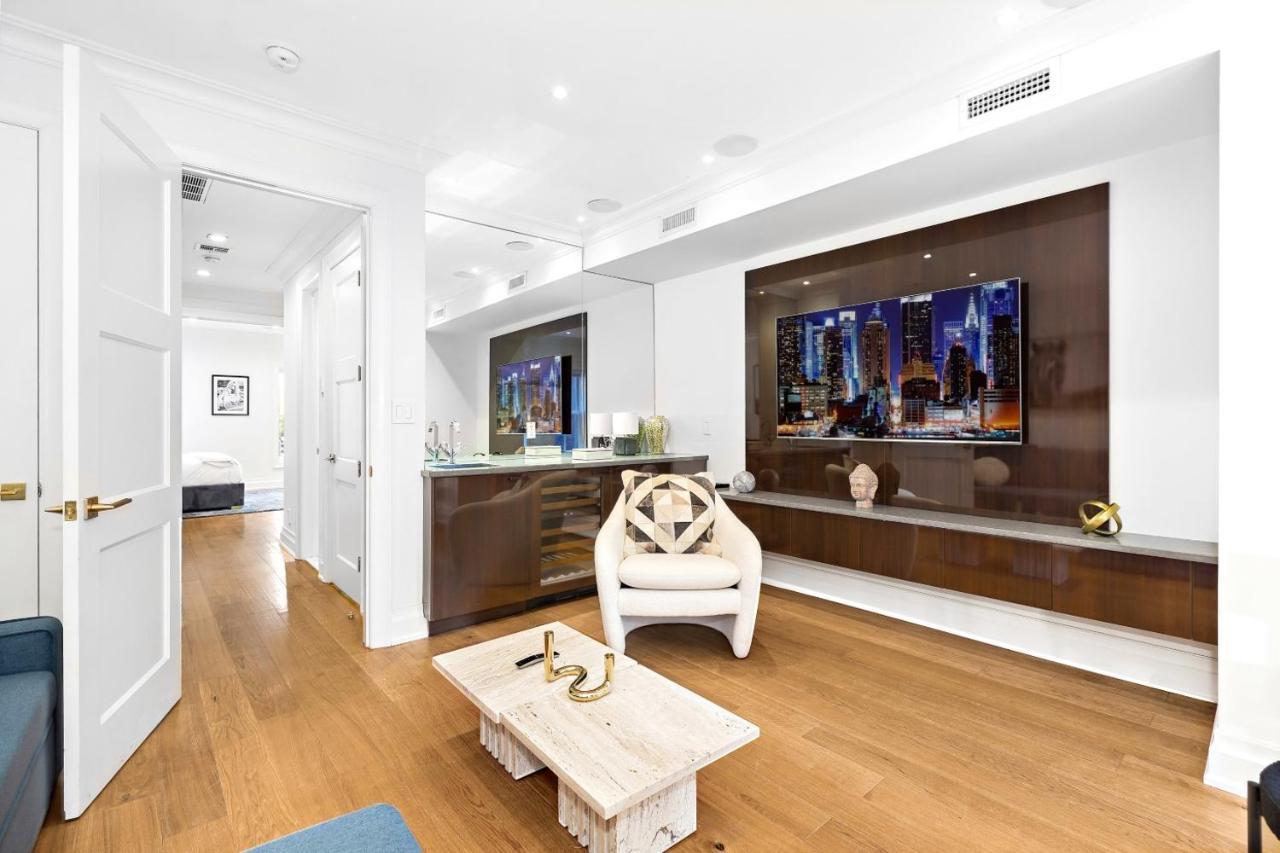 Luxurious 5 Bedroom Townhouse