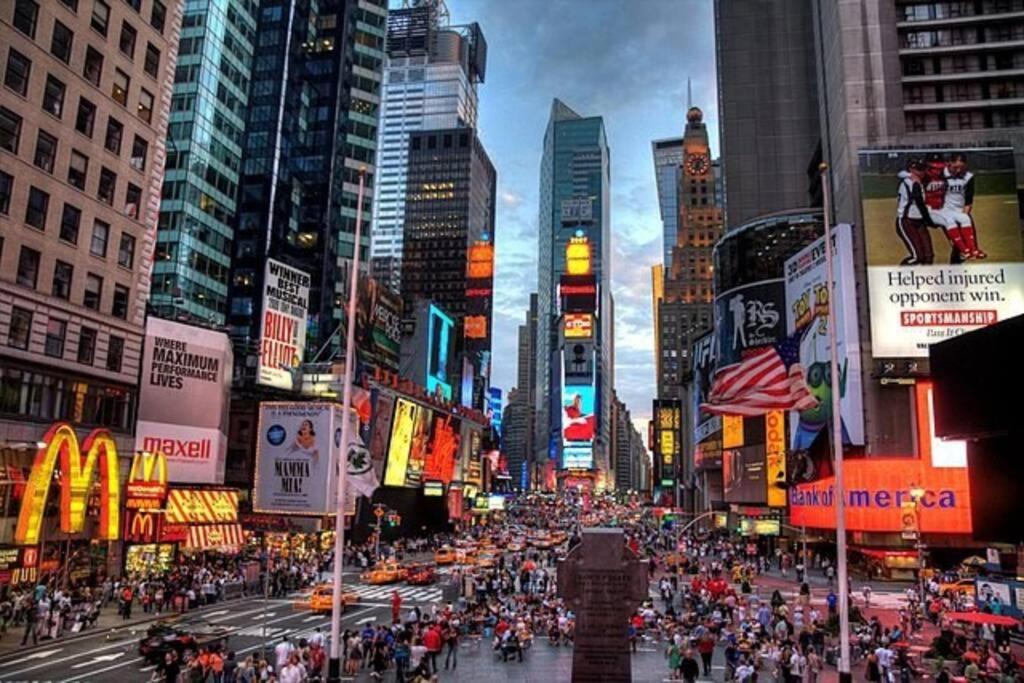 Swj 2nd - Times Sq, Brooklyn Bridge, Lga In 15 Min *