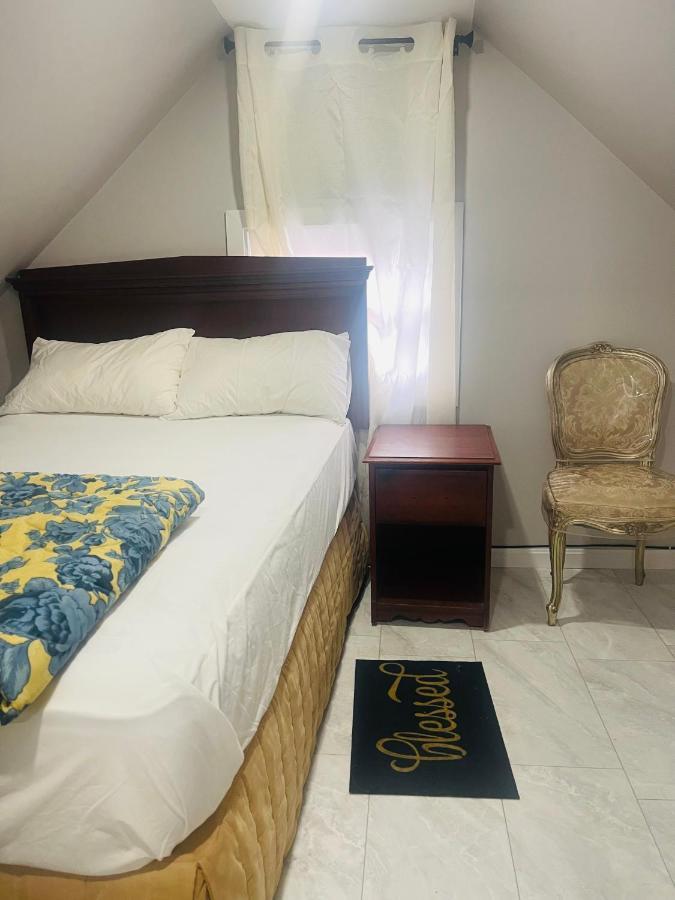 Attic Private #5 * New York