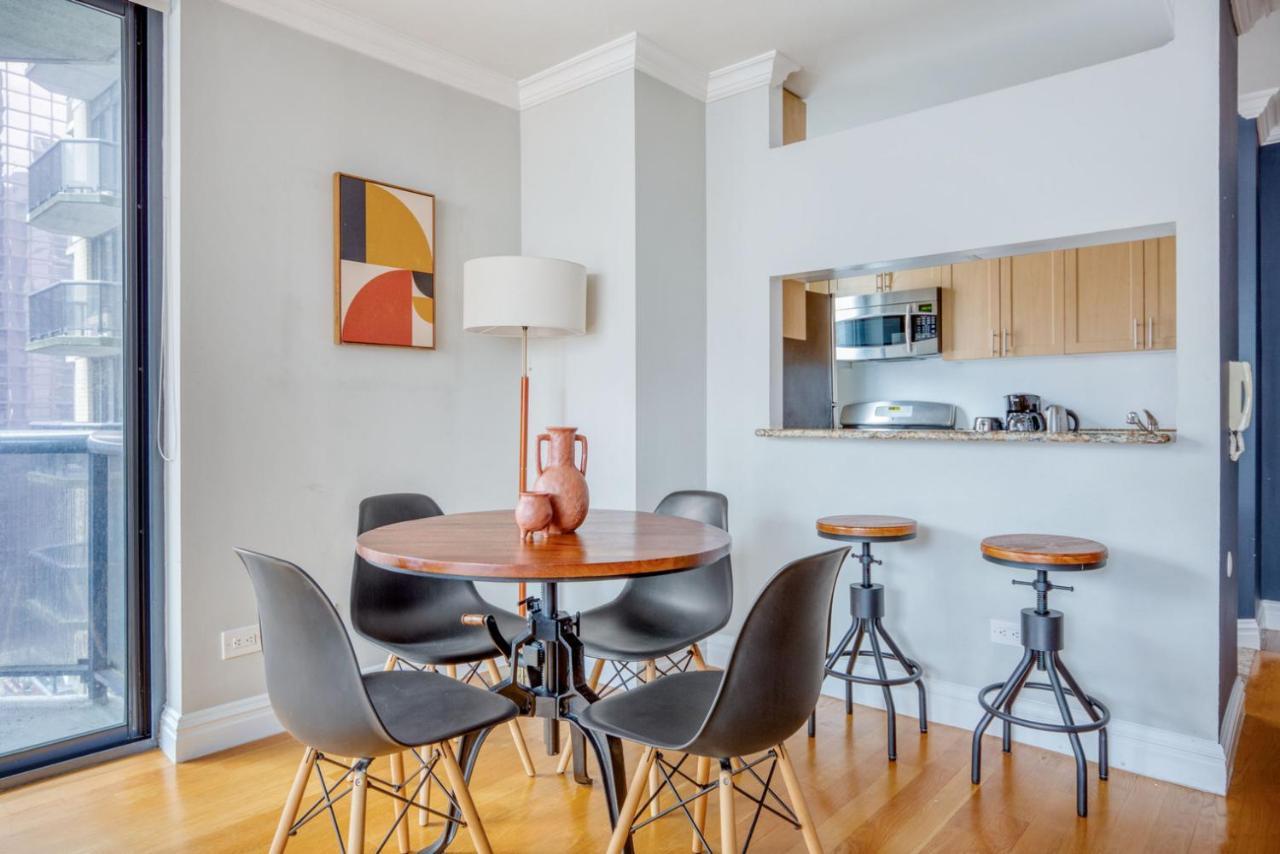 Midtown 1br W Water Views Indoor Pool Nyc-36 Apartment *