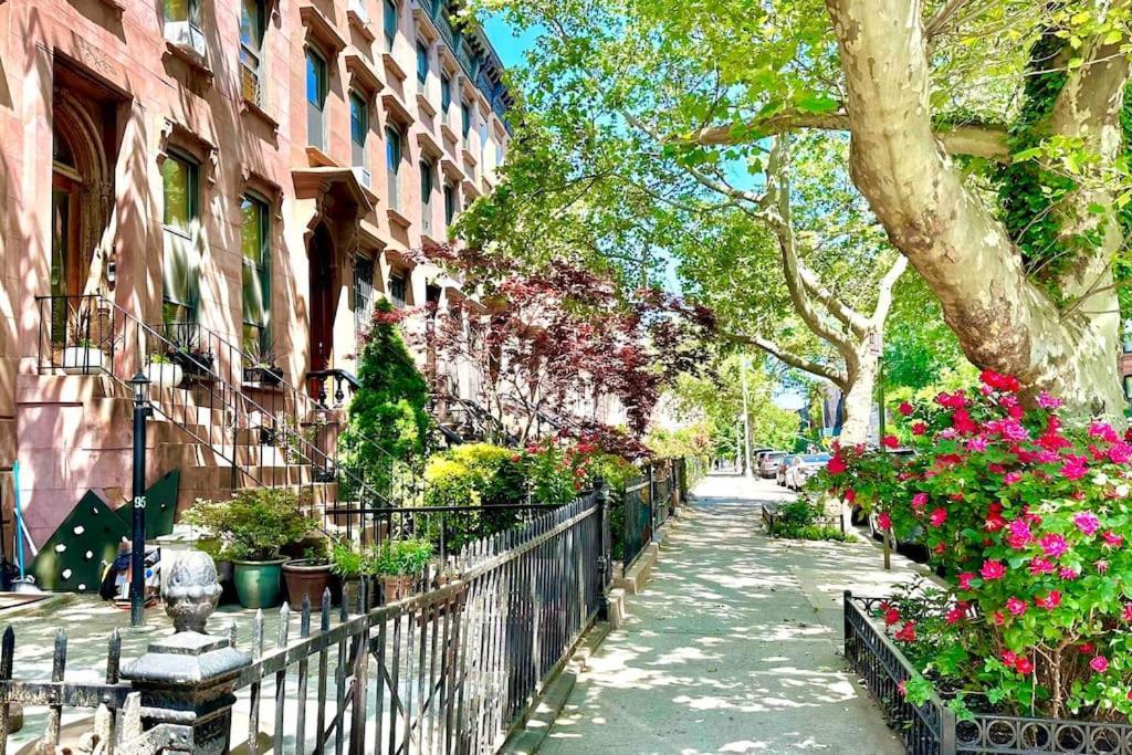 Apartment Relaxing & Cozy Spa. In Brooklyn Mins To Mhtn