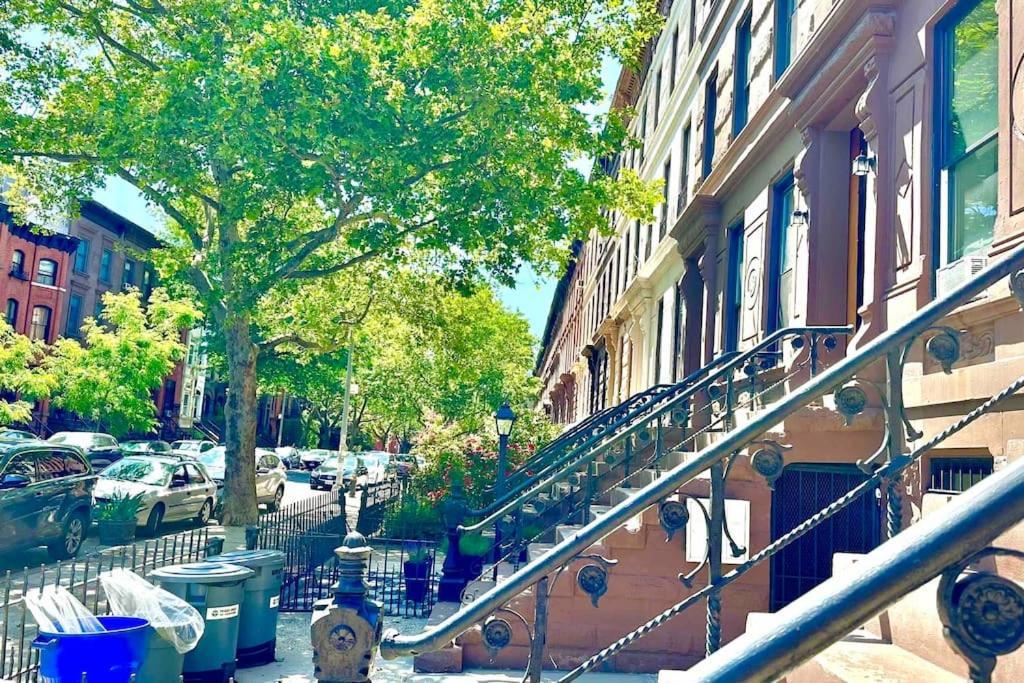 Apartment Relaxing & Cozy Spa. In Brooklyn Mins To Mhtn