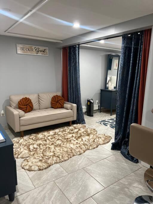 A Cozy 1 Bedroom *