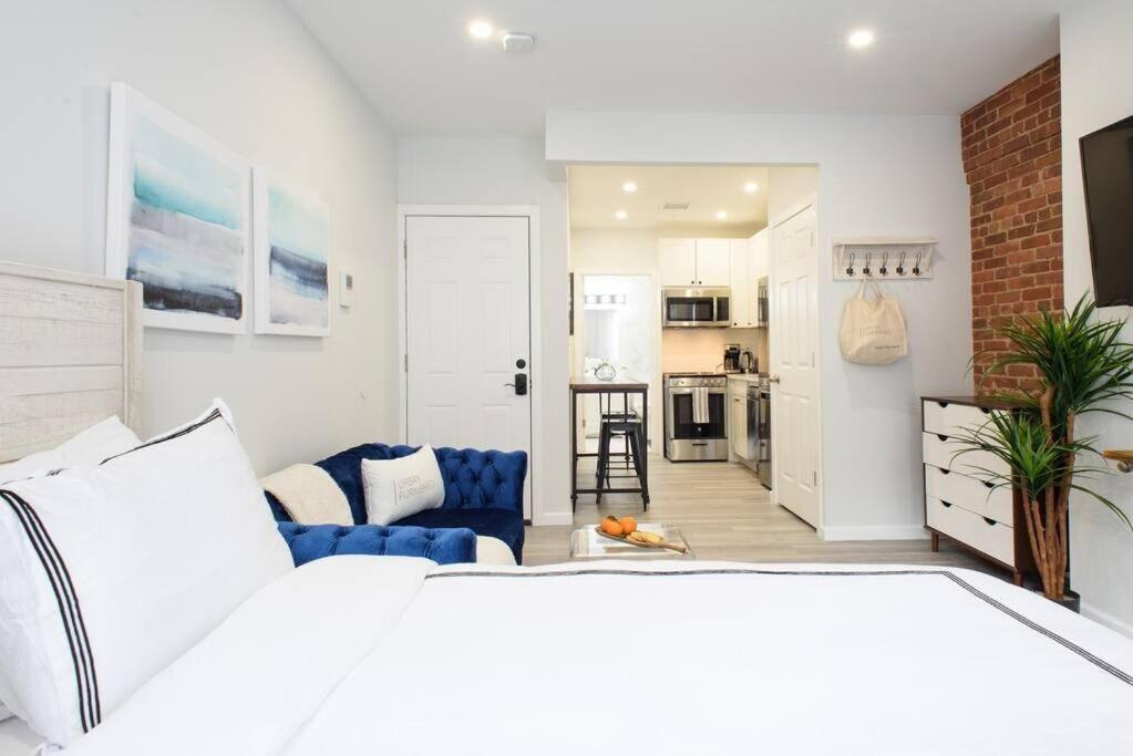 Apartment 240-15 Luxury Prime Location W&d *