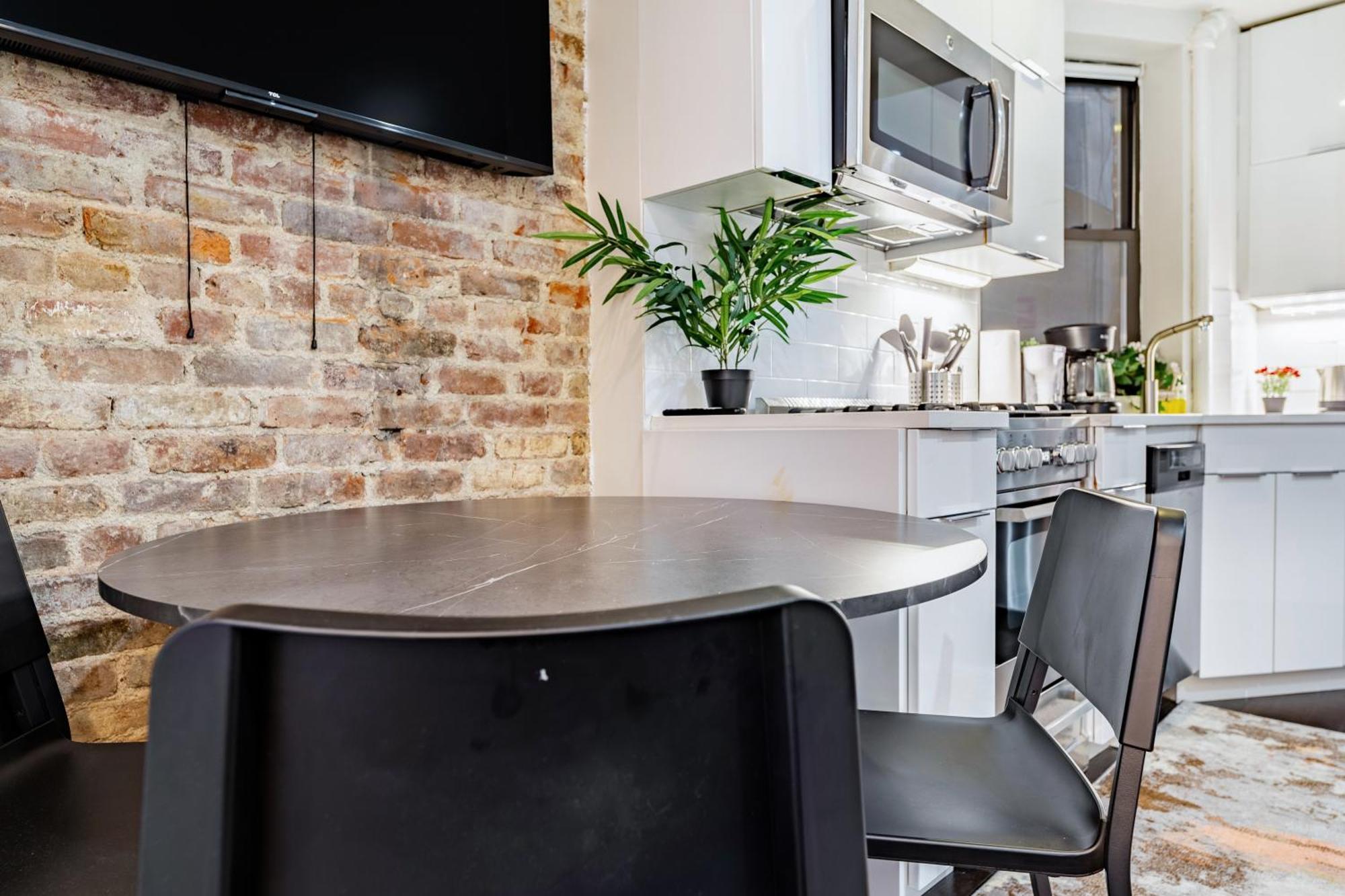 Apartment Explore Hudson Yards At Aesthetic Prime 2bd Apartmnet New York