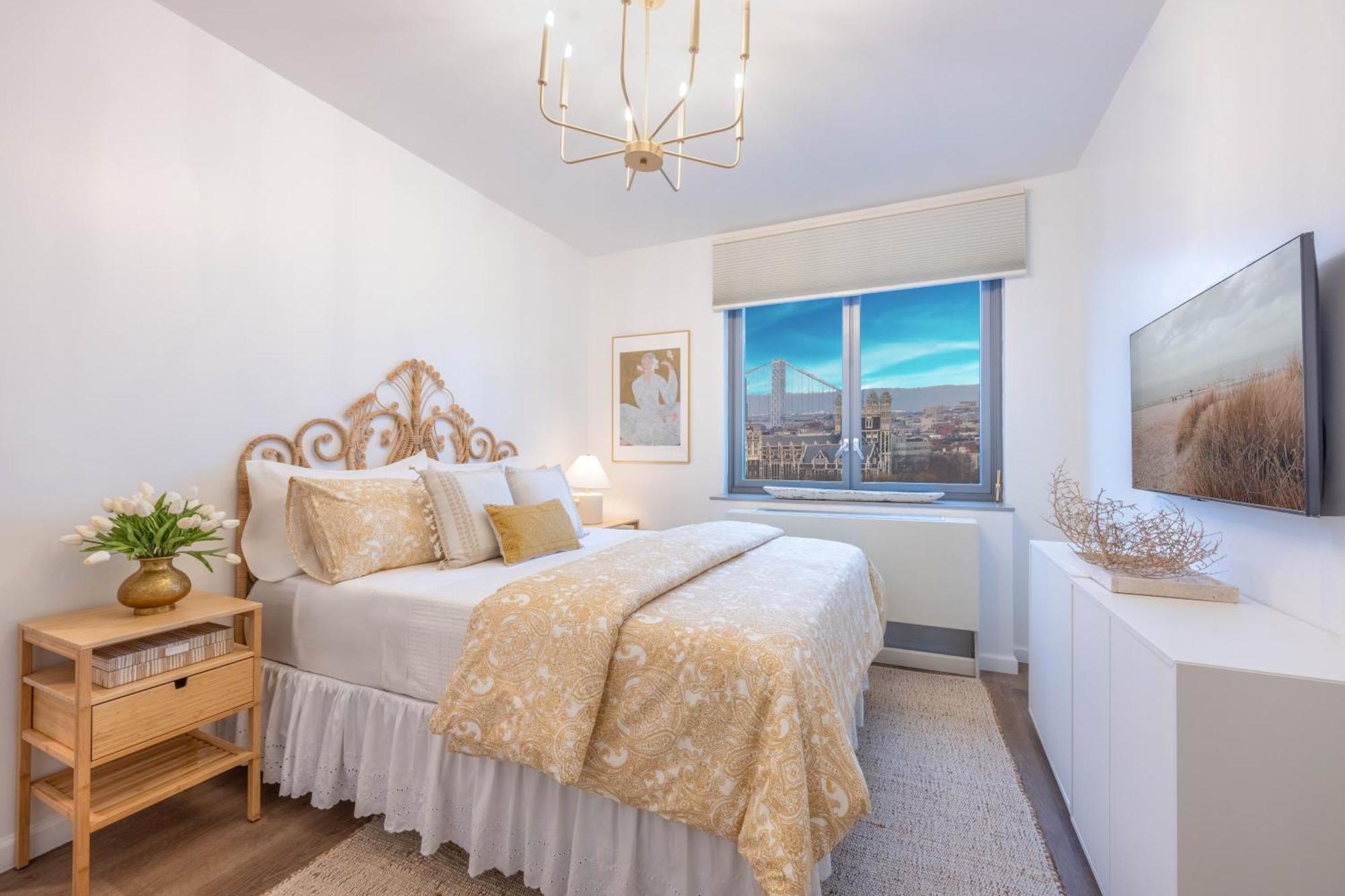 Designer Apt For 6, City Views, Near Times Square! * New York