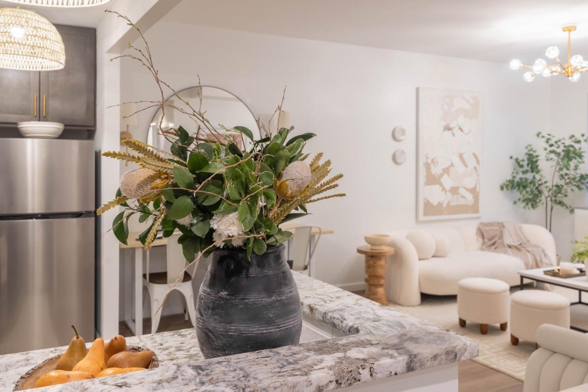 Designer Apt For 6, City Views, Near Times Square! Apartment New York
