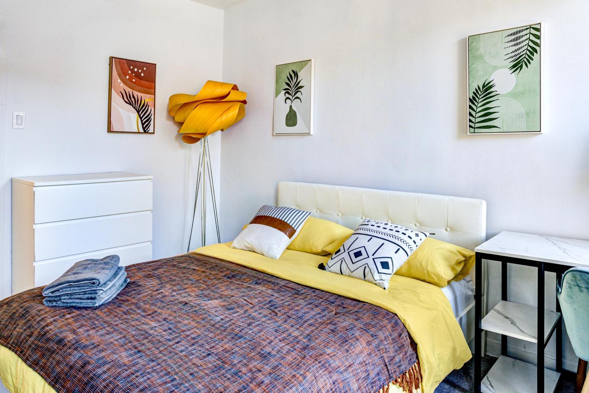 Heavenly Suites In Perfect Location Of Hell Kitchen Apartment *