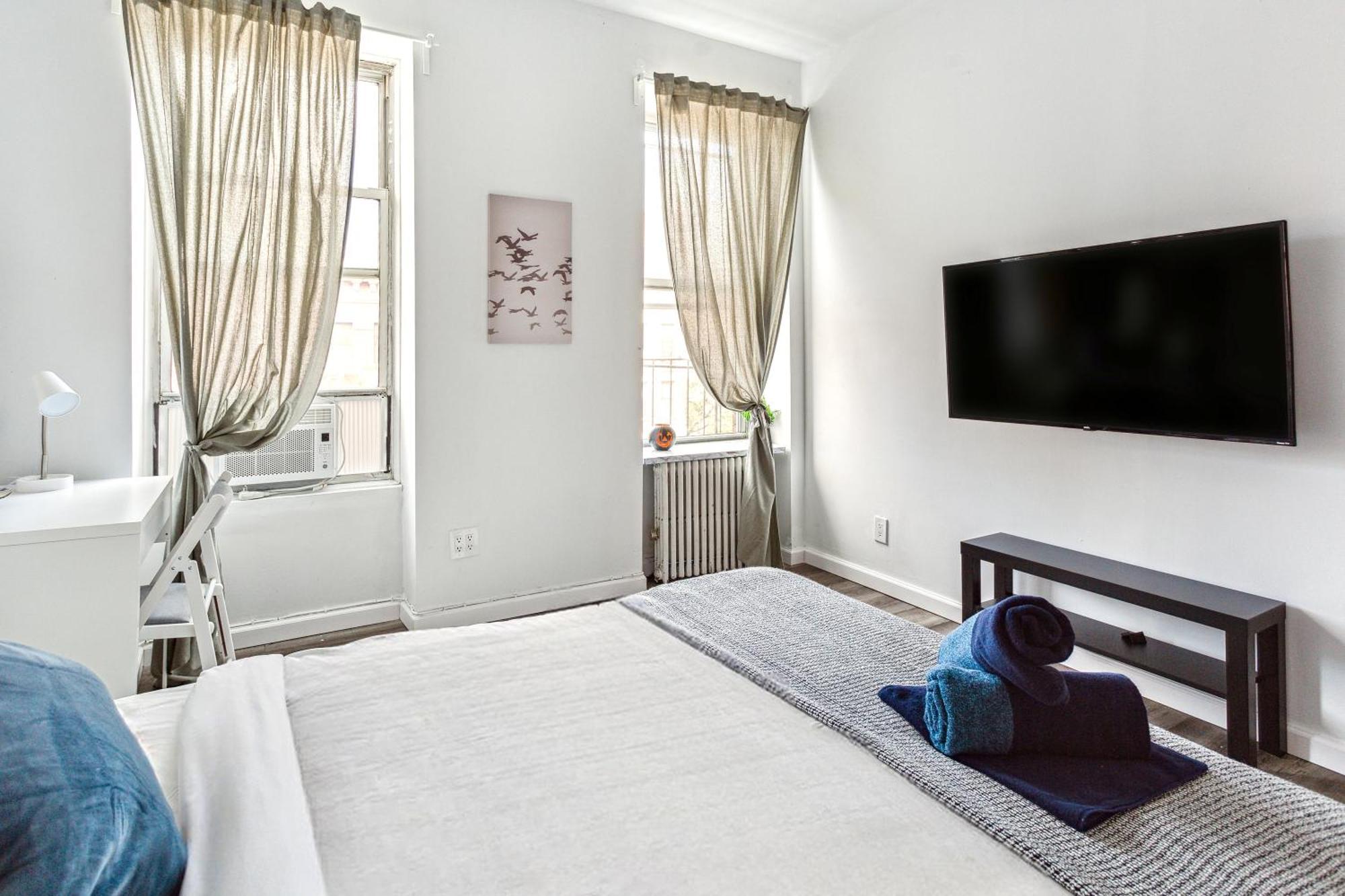 Heavenly Suites In Perfect Location Of Hell Kitchen Apartment New York