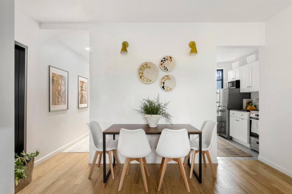 Apartment Bright Designer In Historic Harlem