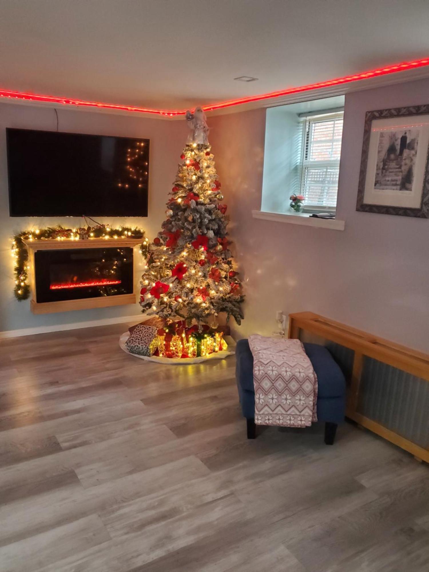 Lovely 2 Bedroom With 2 Entrance And Parking New York